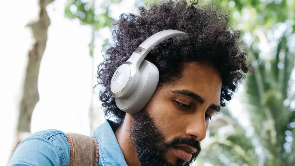 En İyi Bluetooth Kulaklık Önerisi: Her Bütçeye Uygun Kablosuz Kulaklıklar! 17 JBL Live 770 BT NC - Günlük kullanım için en iyi bluetooth kulaklık