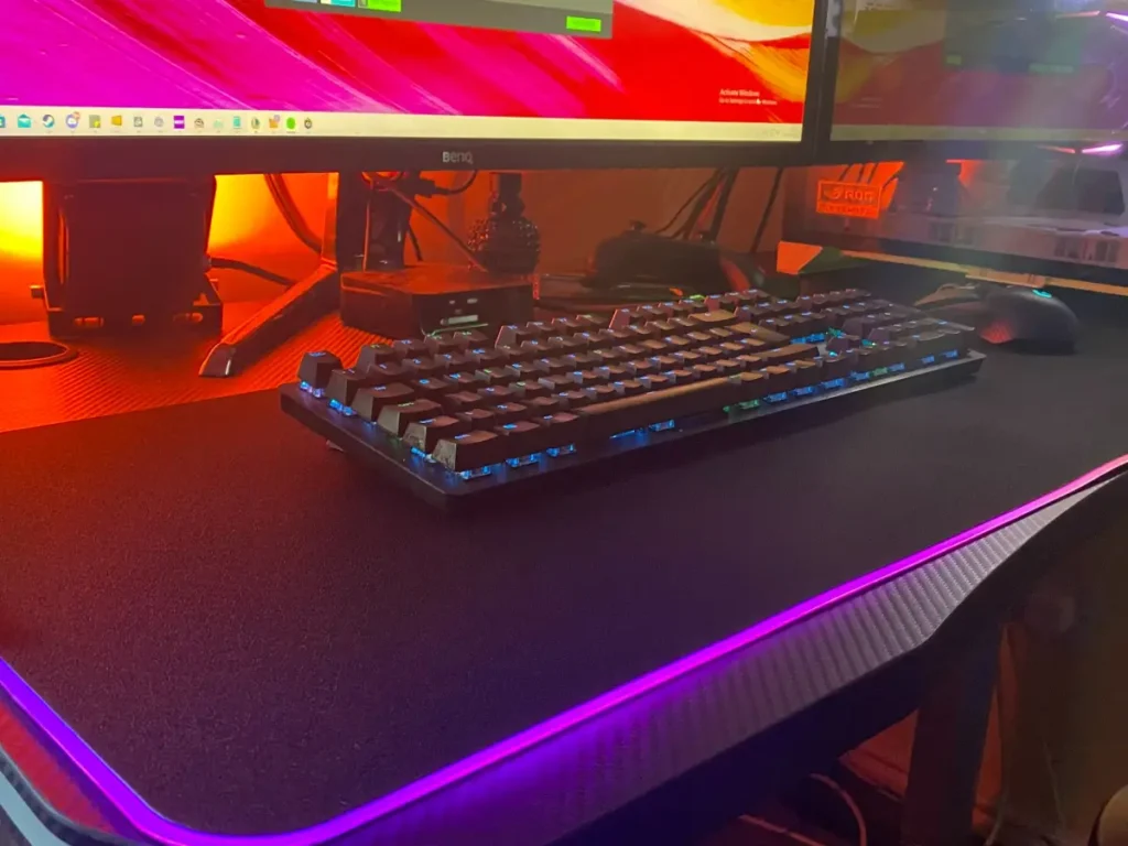 En İyi RGB Mouse Pad Önerisi: Oyun Oynamak İçin Kullanabileceğiniz En İyi 10 Mouse Pad! 14 Razer Goliathus Extended Chroma İnceleme